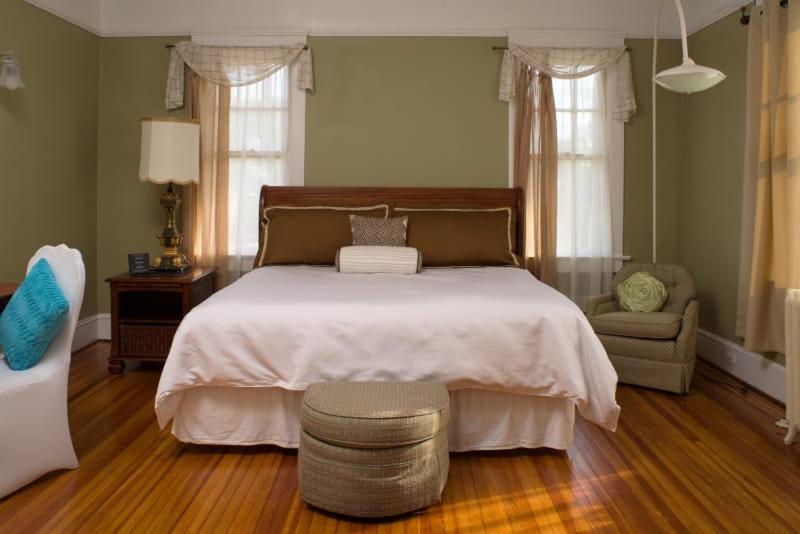 Morgan And Wells Bed And Breakfast Shelby Exteriör bild