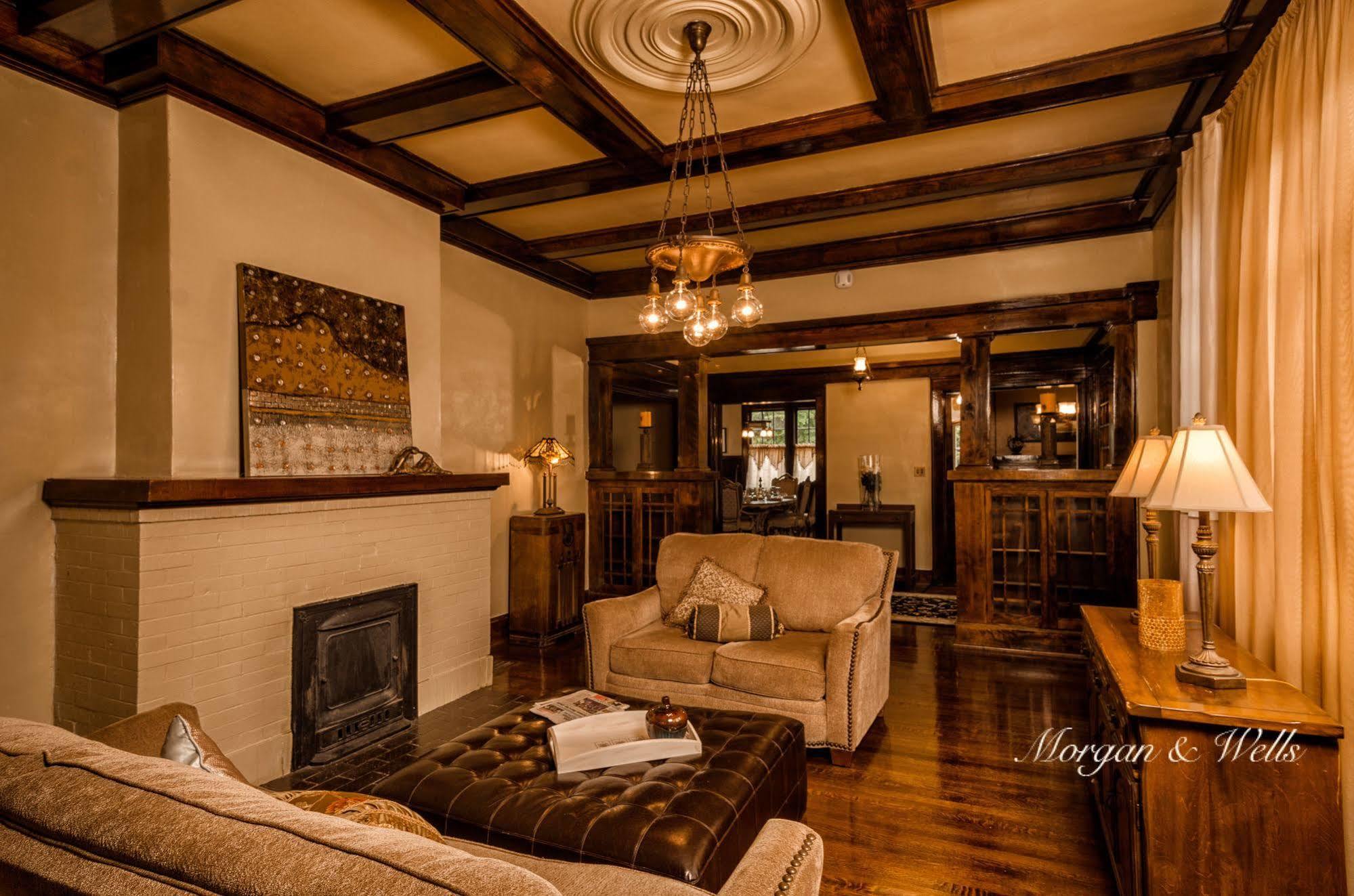 Morgan And Wells Bed And Breakfast Shelby Exteriör bild